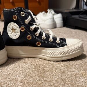 Converse Black High-Tops with platform height with Sunflower Embroidery
